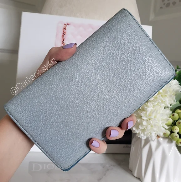 **SOLD** Authentic Pre-owned Chanel Caviar Timeless Bi-Fold Wallet - Picture 5 of 15